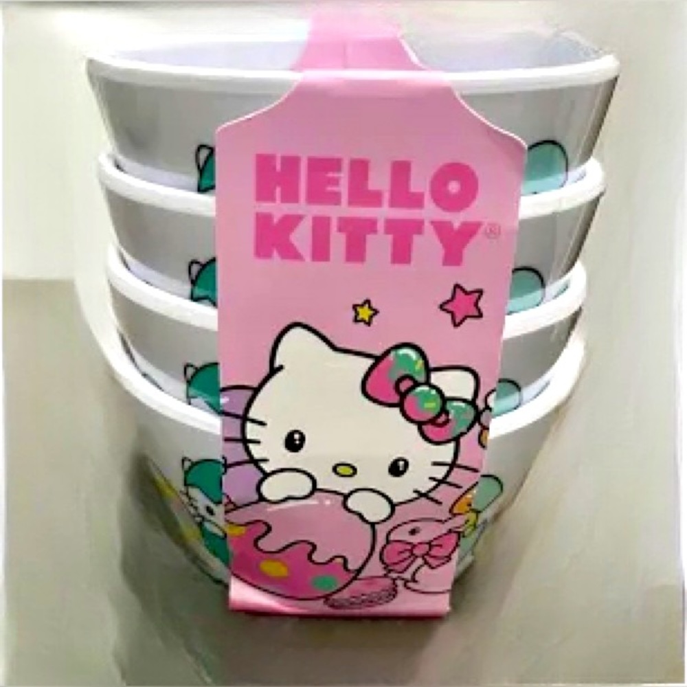 🐣🥚SET OF 4 HELLO KITTY EASTER BOWLS!!
